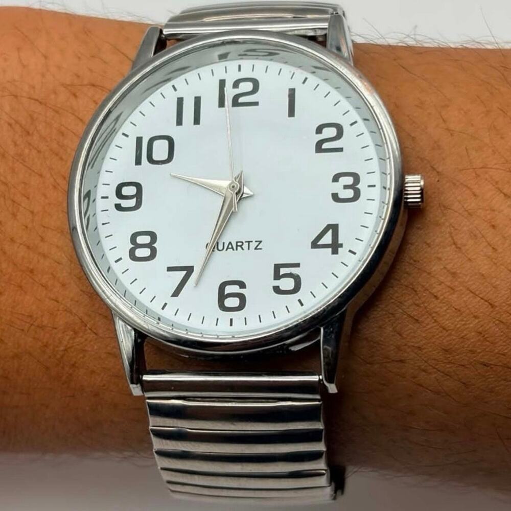 Silver Quartz Men’s Watch